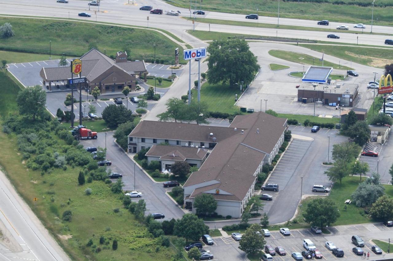فندق سوبر 8 باي ويندام جيرمانتاون/ميلووكي Germantown المظهر الخارجي الصورة